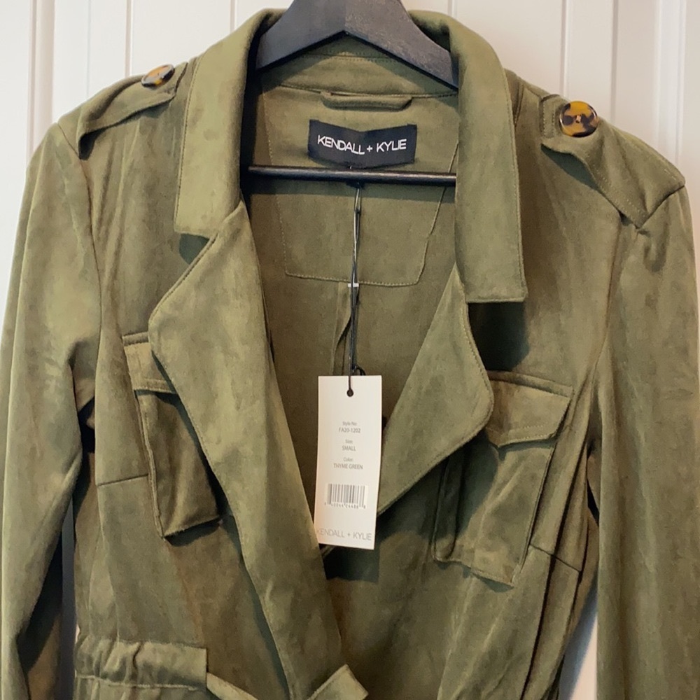 KYLIE JENNER jacket size small